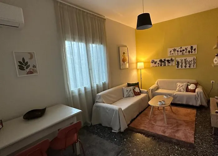 アパート Happy Leonídion